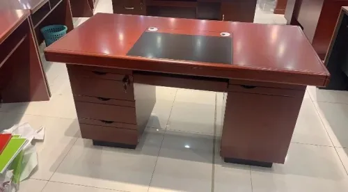 LES BUREAU EN MDF 