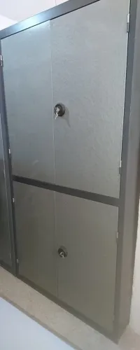 ARMOIRE MÉTALLIQUE 