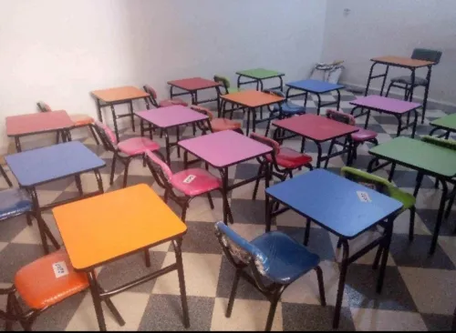 LES CHAISES SCOLAIRE