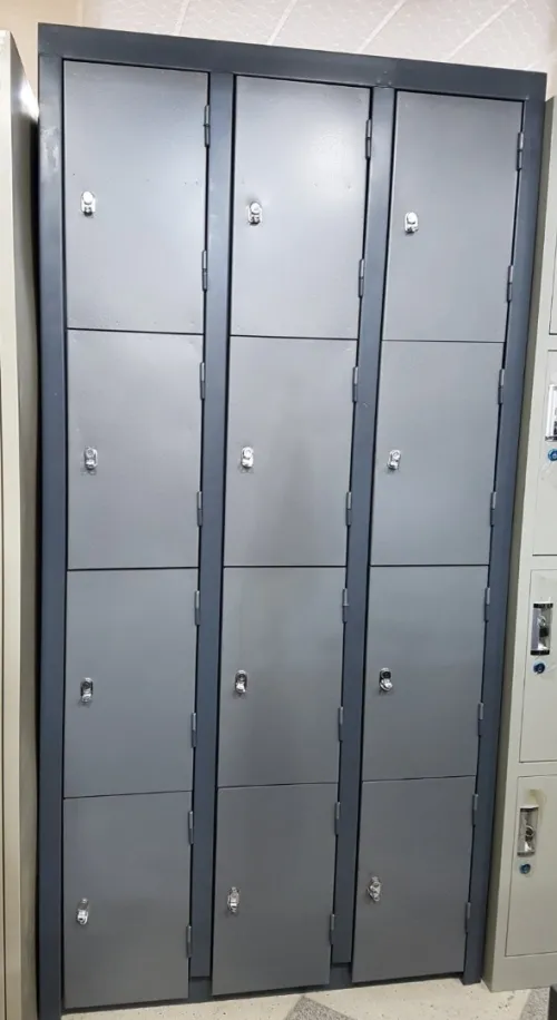 ARMOIRE DE BUREAU