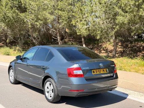 LOCATION DE VOITURE L AÉROPORT