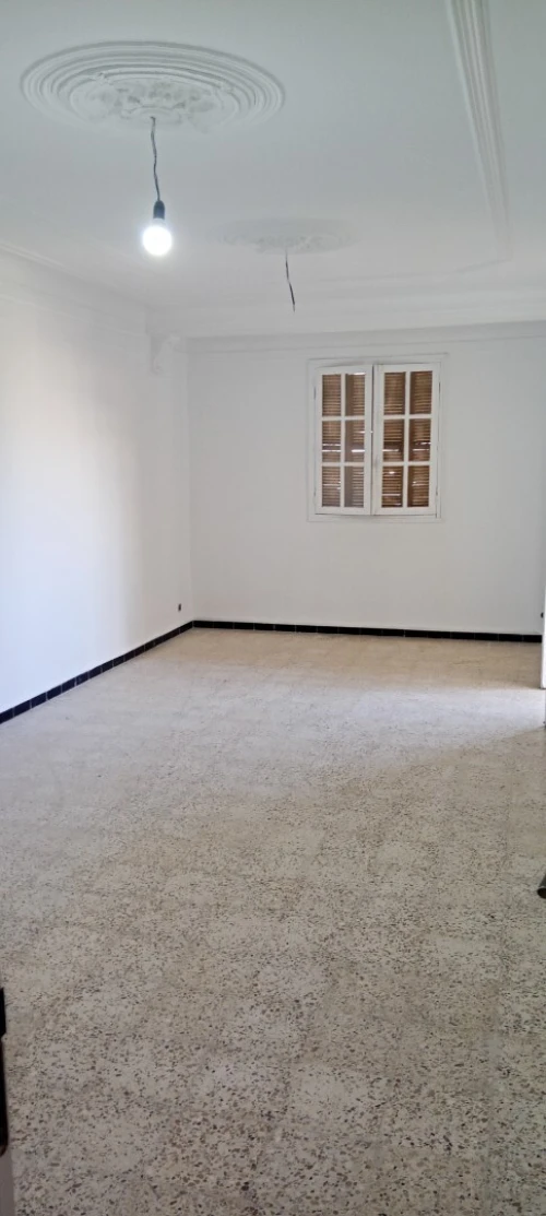 Location Appartement Niveau de villa F4 Alger Ain benian