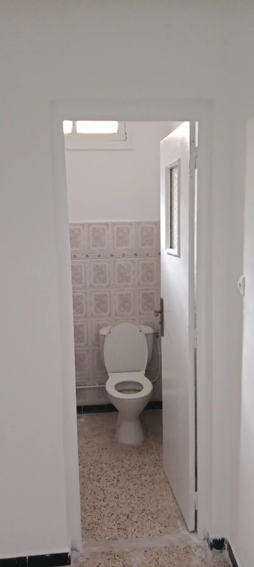 Location Appartement Niveau de villa F4 Alger Ain benian