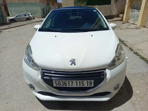 Peugeot 208 2015 Allure