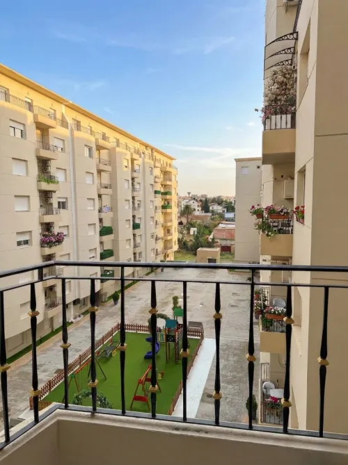 Location vacances Appartement F5 Alger Cheraga