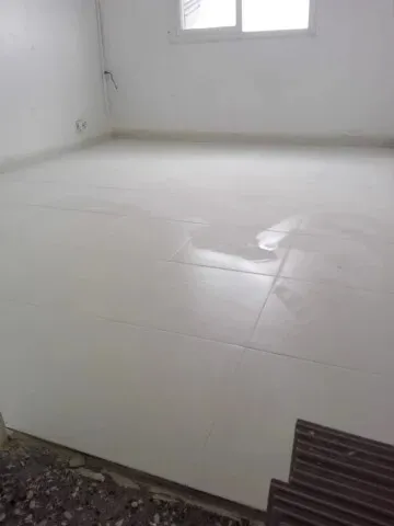 Maçon Disponible Tous Travaux de Maçonnerie عامل بناء متاح  جميع أعمال البناء