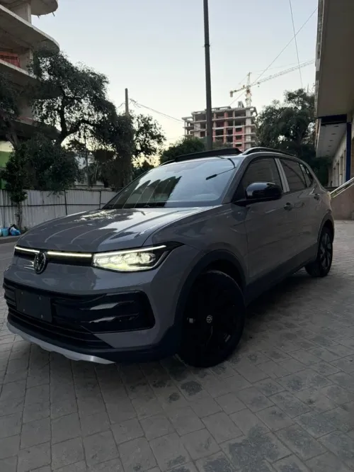 Volkswagen Tharu XR  2026 Sharp Edition