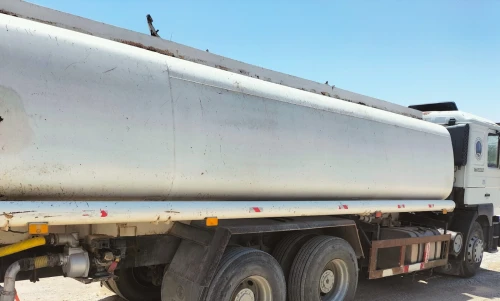 Shakmen Camion citerne للكراء 2012