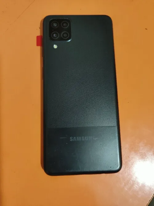 Samsung M12