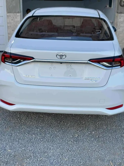 Toyota Revo  2025 