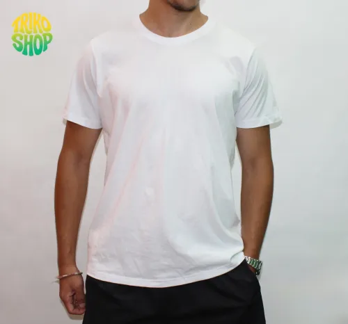 t-shirt simple