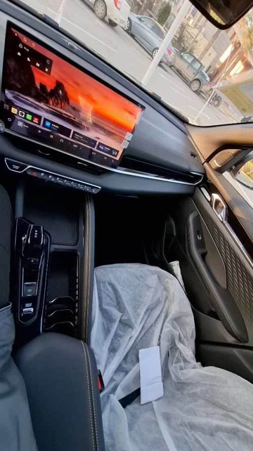 Geely Coolray 2025 