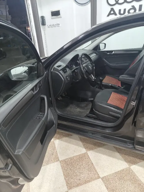 Skoda Rapid 2019 Ambition