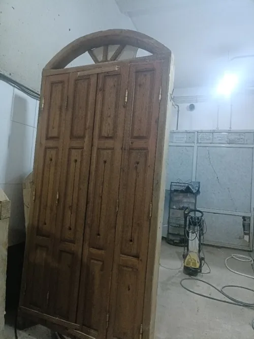 Porte fenêtre  bois roûge 