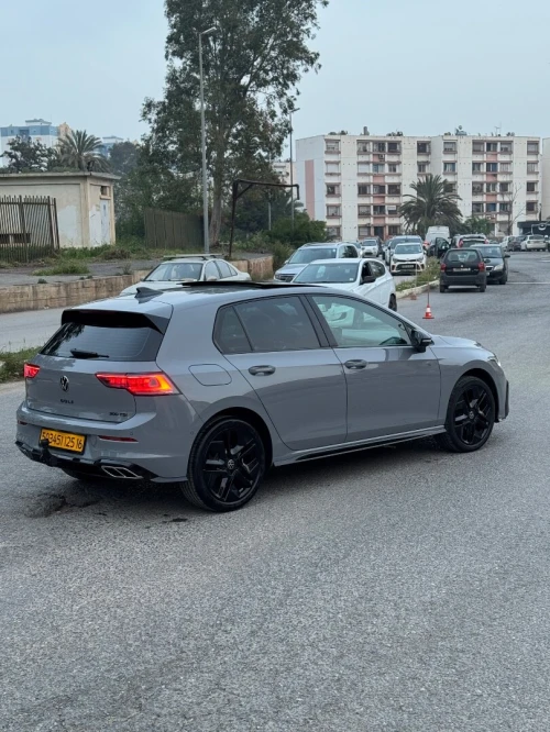 Volkswagen Golf 8 2025 R-Line