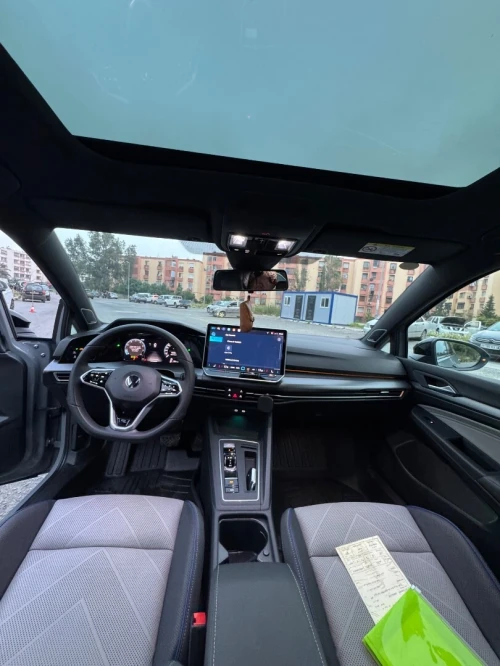 Volkswagen Golf 8 2025 R-Line