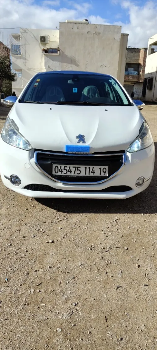 Peugeot 208 2014 Allure