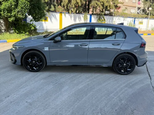 Volkswagen Golf 8 2025 R-Line