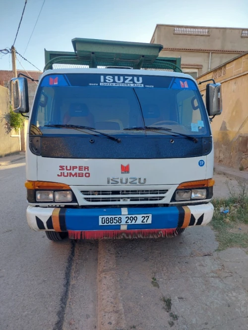 Isuzu Super jombo 4.3 1999