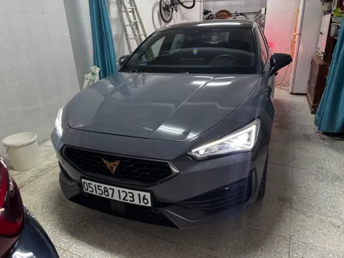 Cupra  Leon 2023 