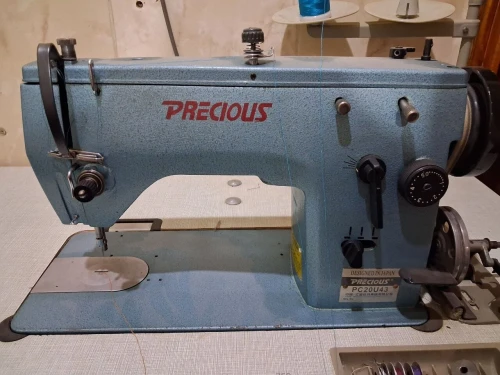 Machine à coudre 