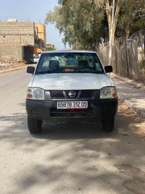 Nissan Pickup 2012 Pickup