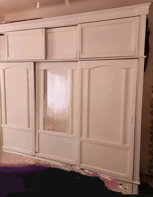 Armoir occasion 3 portes coulissante +2 étages