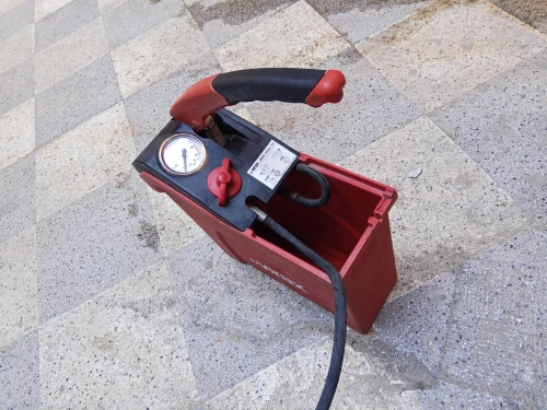 Pompe épreuve virax 10 litre 50 bar