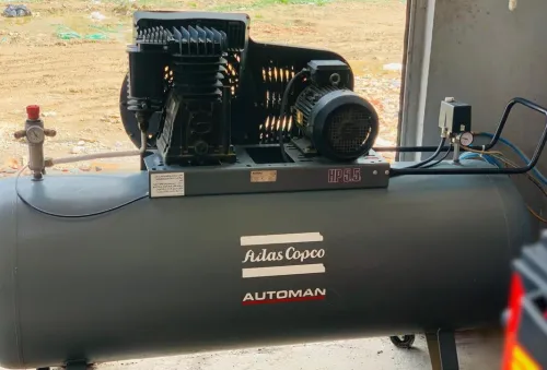 Un compresseur ATLAS COPCO HP 5.5