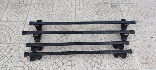 Porte bagage / barre de Toit THULE
