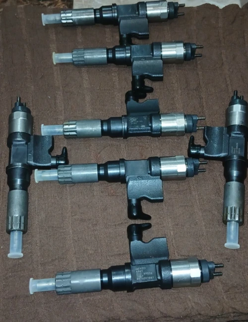 06 injecteur hitachi 6hk1 4hk1