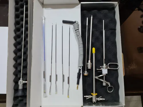 Lot de matériel médical importé neufs et occasion de urologie et gynécologue 