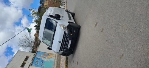 رونو مستار 2011