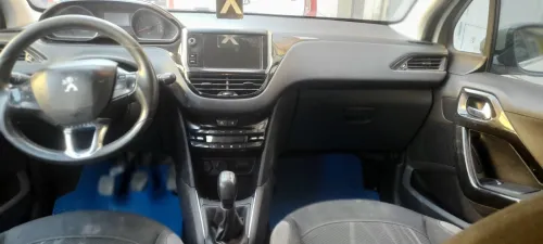 Peugeot 208 2015 Active