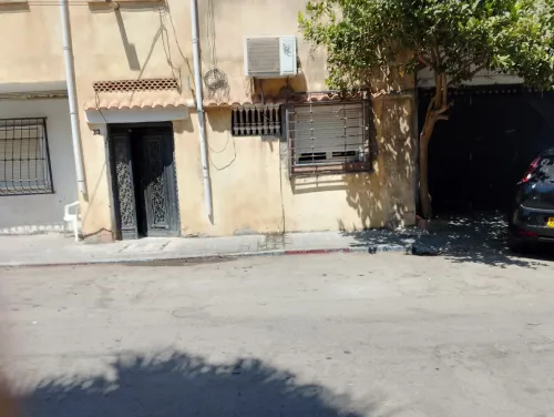 Location vacances Appartement Niveau de villa F2 Alger Ain taya