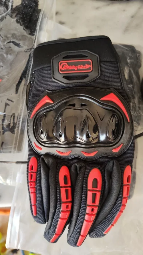 Vestes + gants de motard + bâche scooter + porte valise 