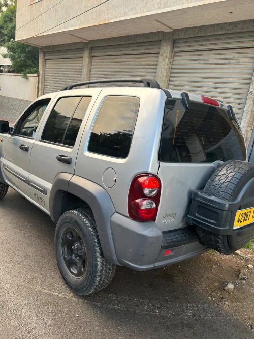 Jeep Cherokee 2005 