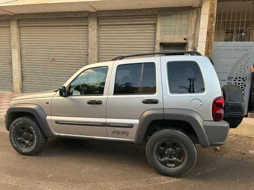Jeep Cherokee 2005 