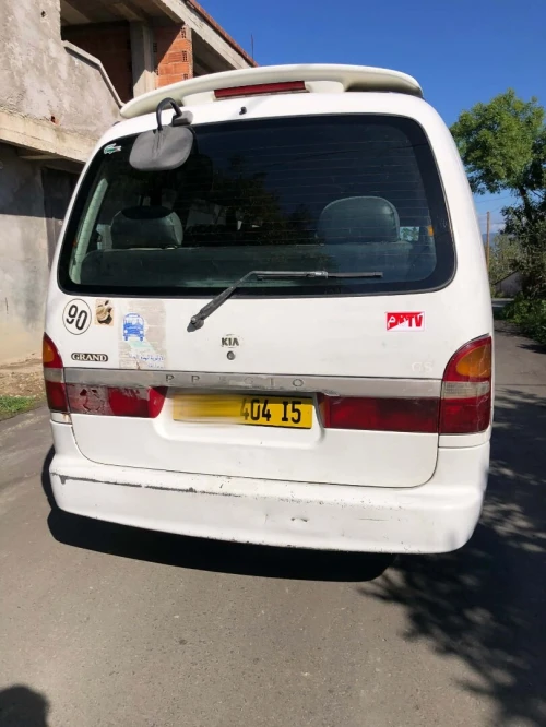 Kia pregio 2004