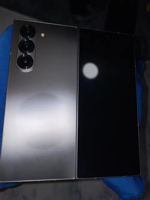 Samsung Galaxy z fold 6
