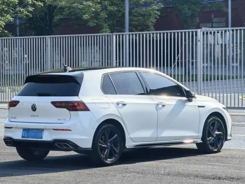 Volkswagen Golf 2023, 280TSI DSG R-Line Lite 2023 