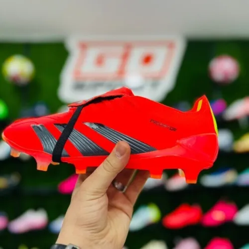 ADIDAS PREDATOR CRAMPONS