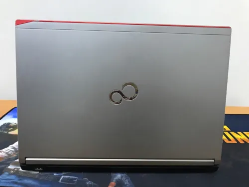 Laptop fujitsu i5 | 6eme | 8gb ram | 256ssd