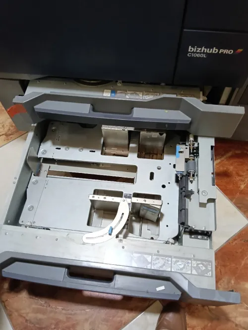 Imprimante  konica minolta