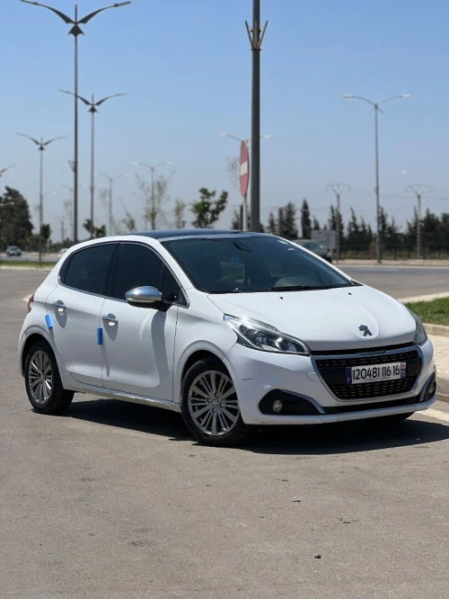 Peugeot 208 2016 Allure Facelift