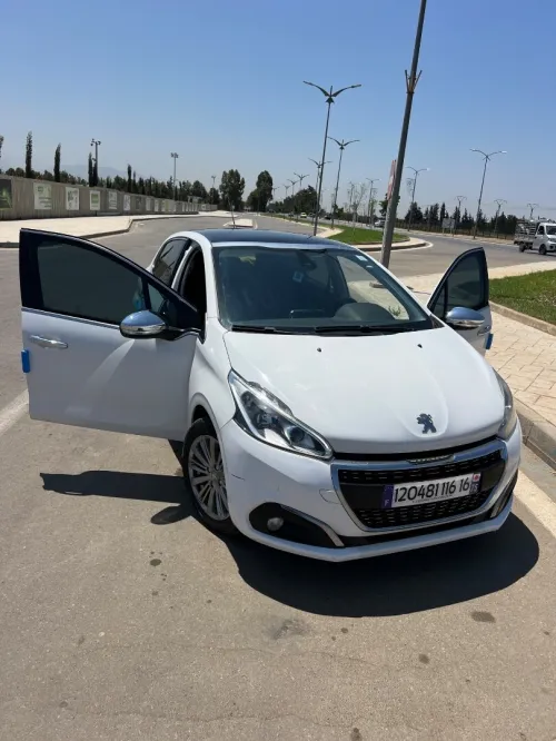 Peugeot 208 2016 Allure Facelift