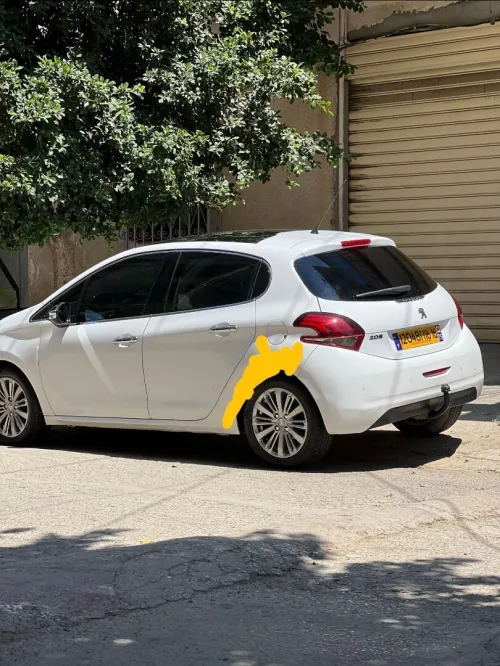 Peugeot 208 2016 Allure Facelift