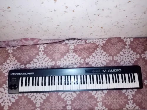 keystation 88