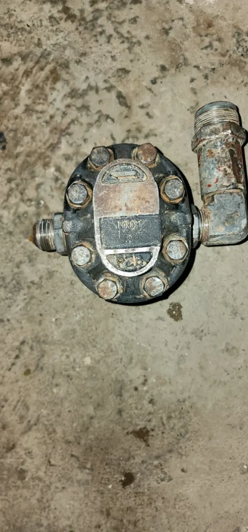  Pompe hydraulique PZB ( 3 trou )