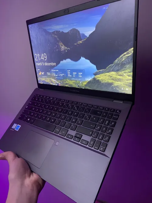 ASUS EXPERTBOOK I5 8TH GEN 15,7 POUCES 8/512GB